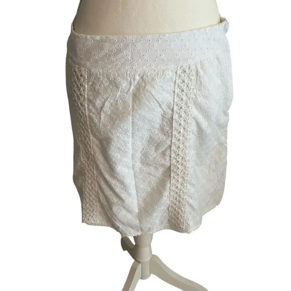 Wrapper White Eyelet Mini Skirt Junior Size 11
